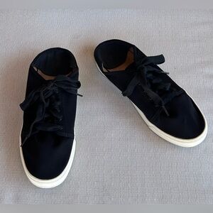 OluKai Black Pehuea Li Lani Satin Sneakers, size 11